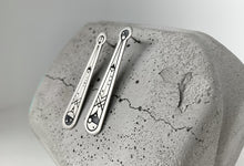 Charger l'image dans la galerie, Boucles d'oreilles longues à tige en argent - Connexion micro-macro
