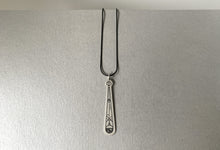 Charger l'image dans la galerie, Pendentifs en Argent - Connexion Micro-Macro