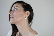 Charger l'image dans la galerie, Boucles d'oreilles à tige en argent - Cellule unique - DiDinela