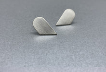 Charger l'image dans la galerie, Boucles d'oreilles clous en argent - Dre