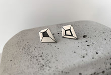Charger l'image dans la galerie, Boucles d'oreilles clous en argent - Soul Prism